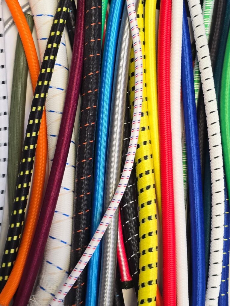 Gummiseile in verschiedenen Farben für Industrie- und Freizeitanwendungen