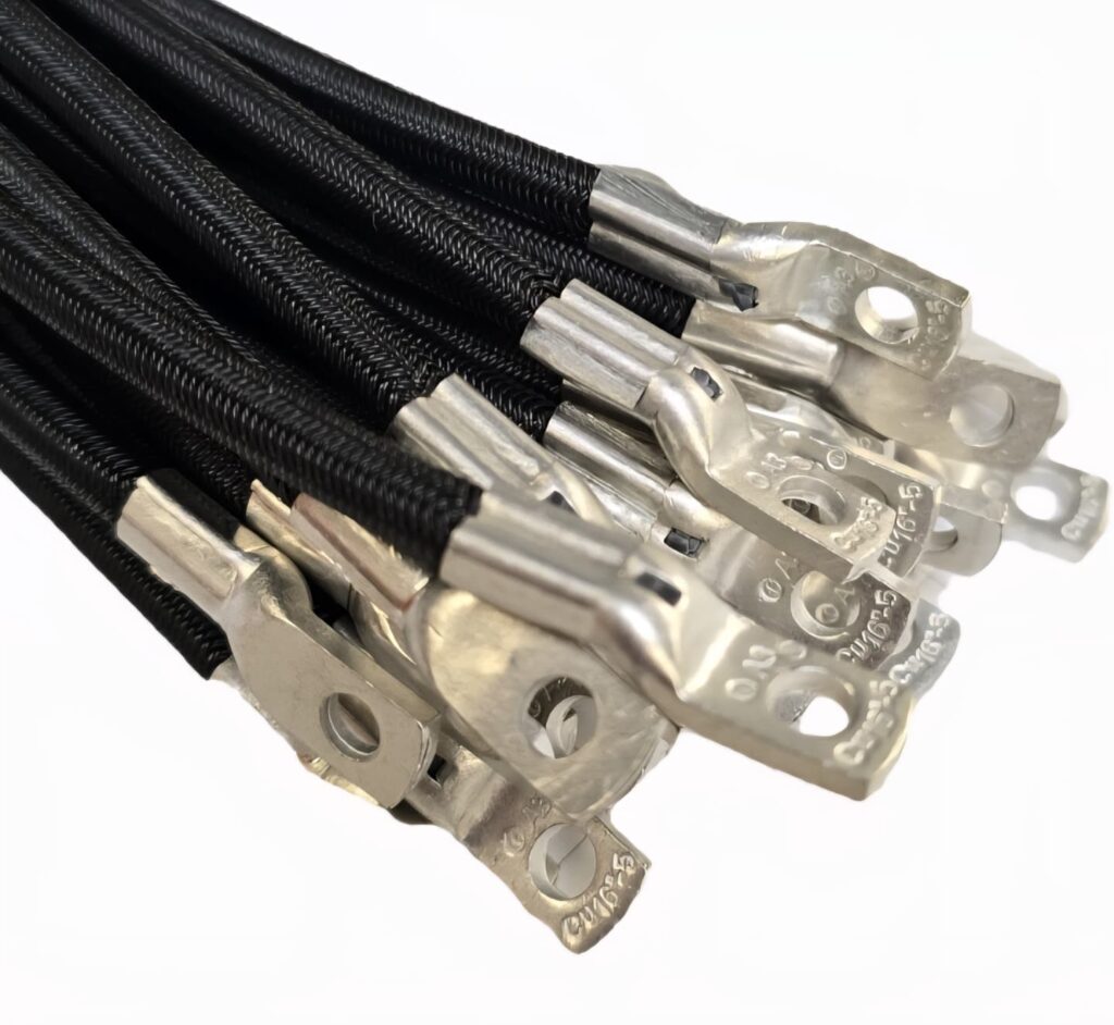 Expanderkabel mit Quetschkabelschuhen und Metallösen