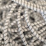 Gummiseile mit schwarz-weißer Umflechtung für technische Anwendungen