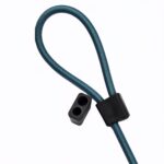 Schlaufenhülse aus Kunststoff an blauem Expanderseil – Verbindungselement für Rundgummis von Deuser Systems.